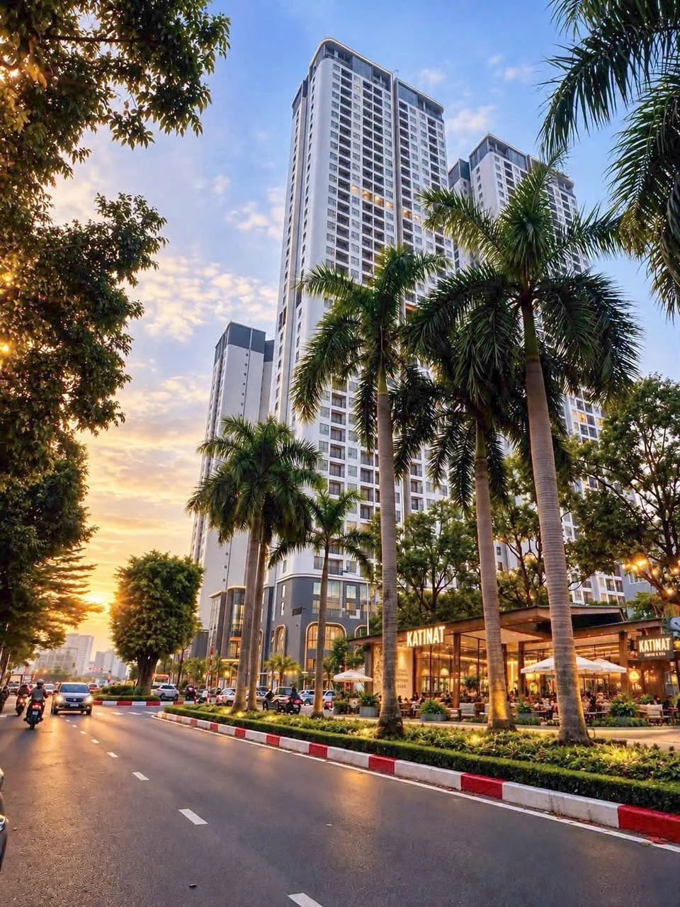 Ảnh thực tế · tuyến phố thương mại lúc hoàng hôn